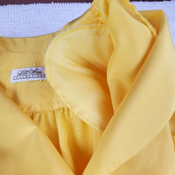 Vintage Lilly Ann Yellow Button Down Satin Blouse Size Medium - Picture 7 of 15